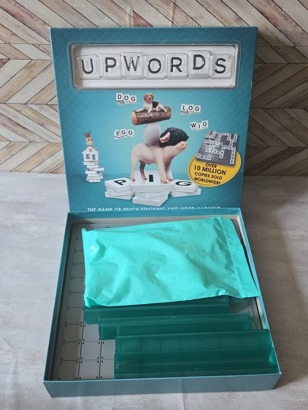 Spin Master upwords board